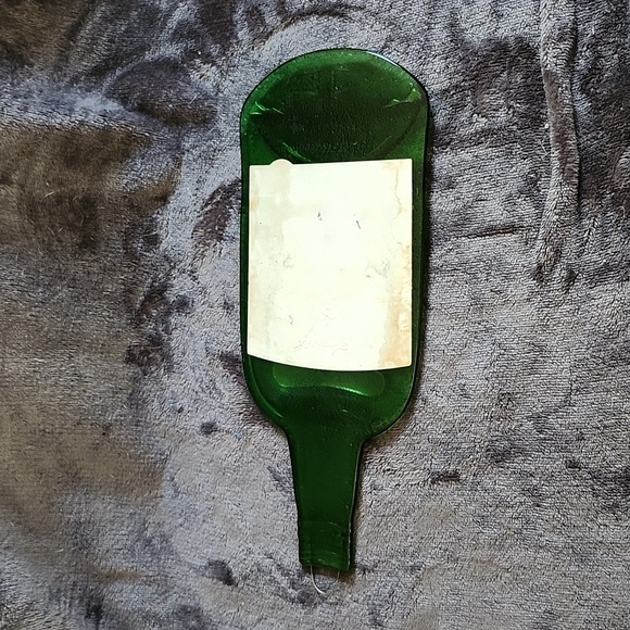 Flattened Jameson whiskey bottle - Picture 3 of 4